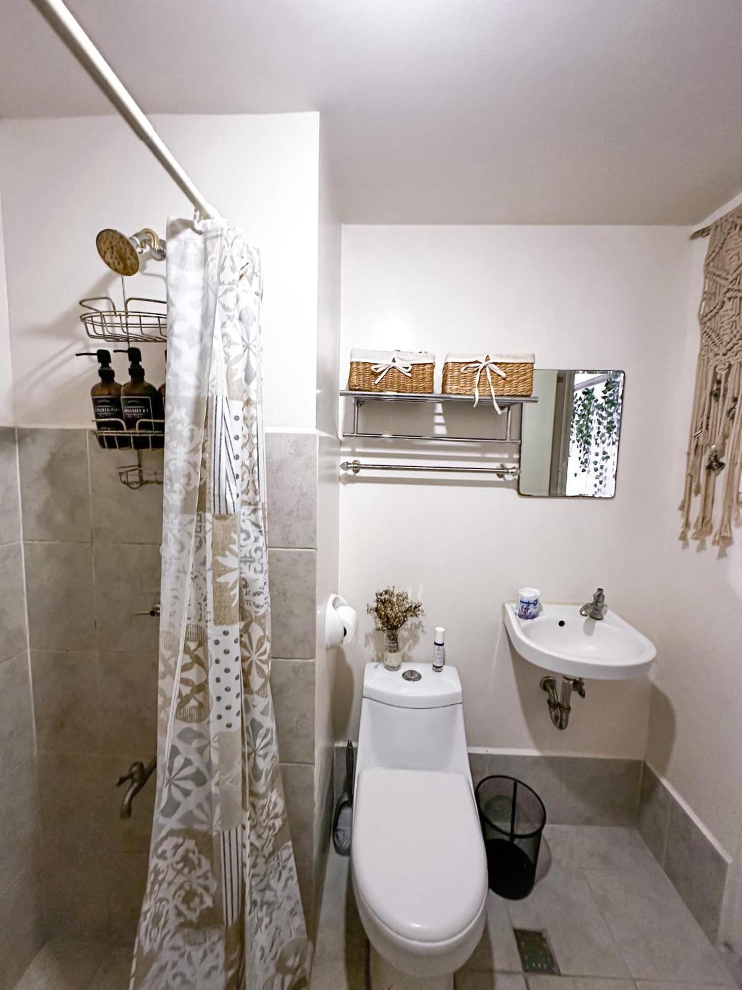 Affordable Beside Ayala Mall Bacolod! Apartment *